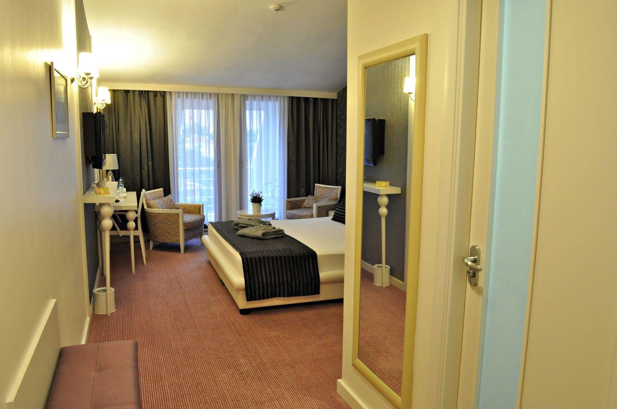 Palace Hotel