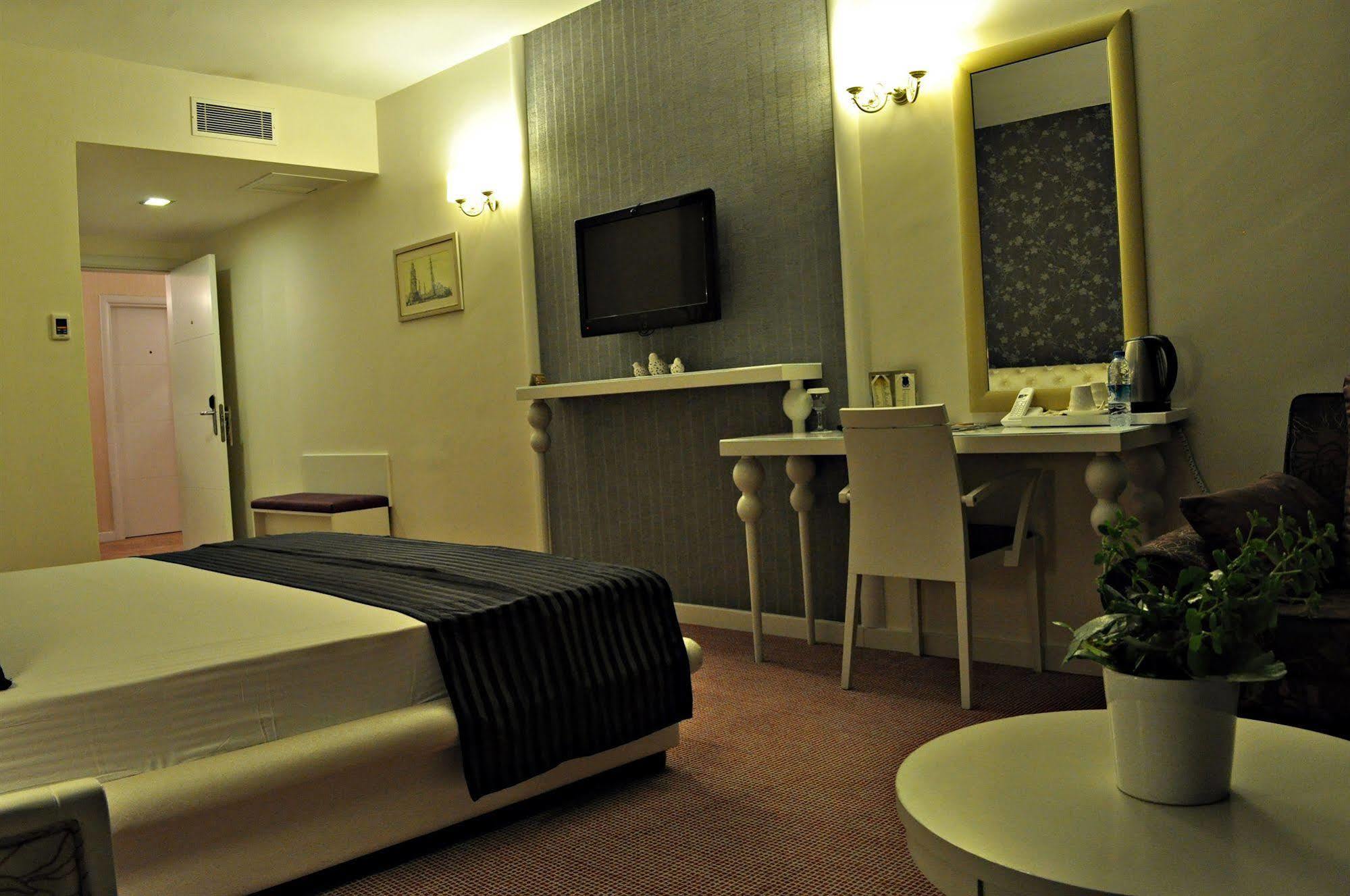 Palace Hotel