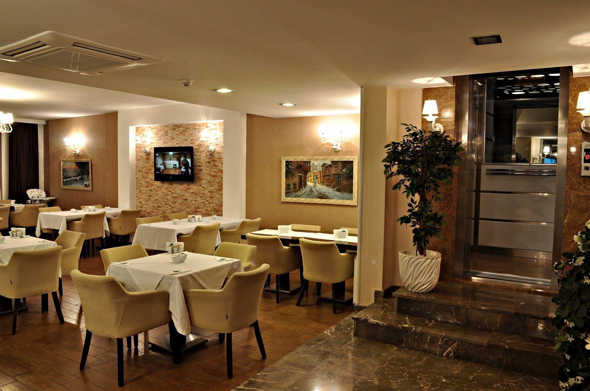 Palace Hotel 4*