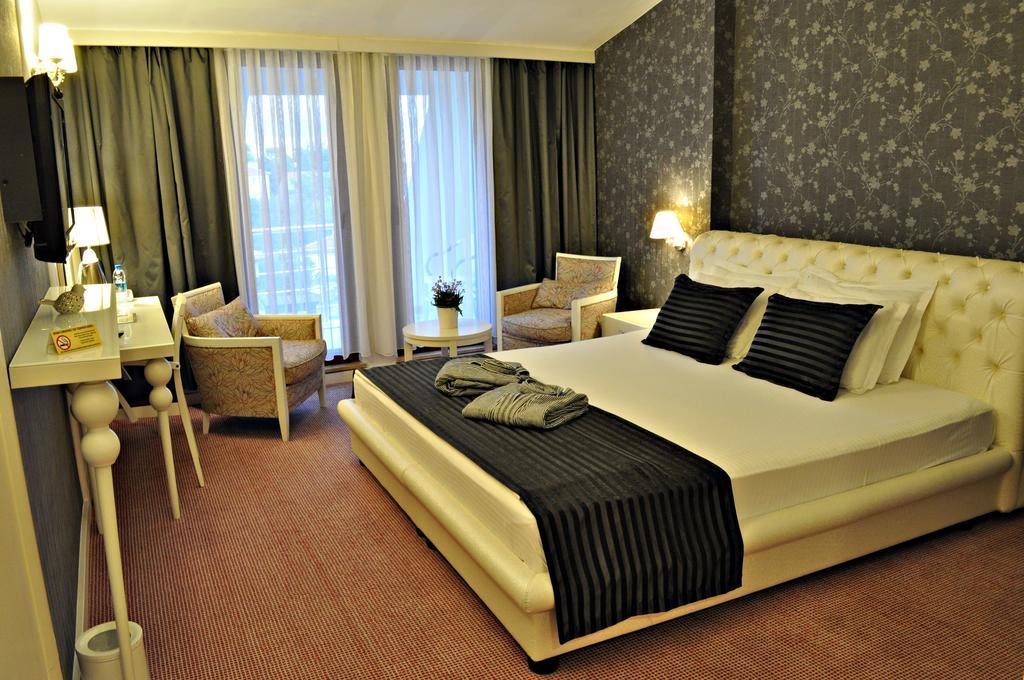 Palace Hotel